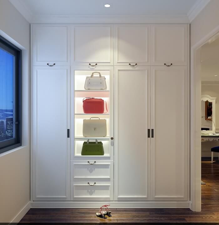 衣柜應(yīng)該用什么樣的木頭？我應(yīng)該買什么樣的衣柜便宜又好？